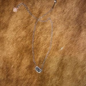 Kendra Scott necklace